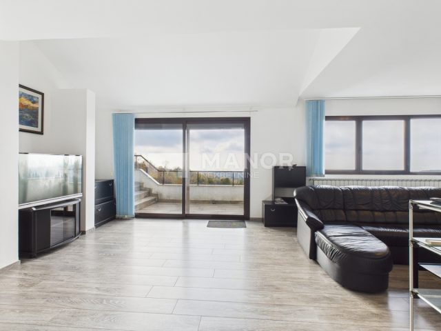 Kuća na prodaju 476 m² – Viškovo