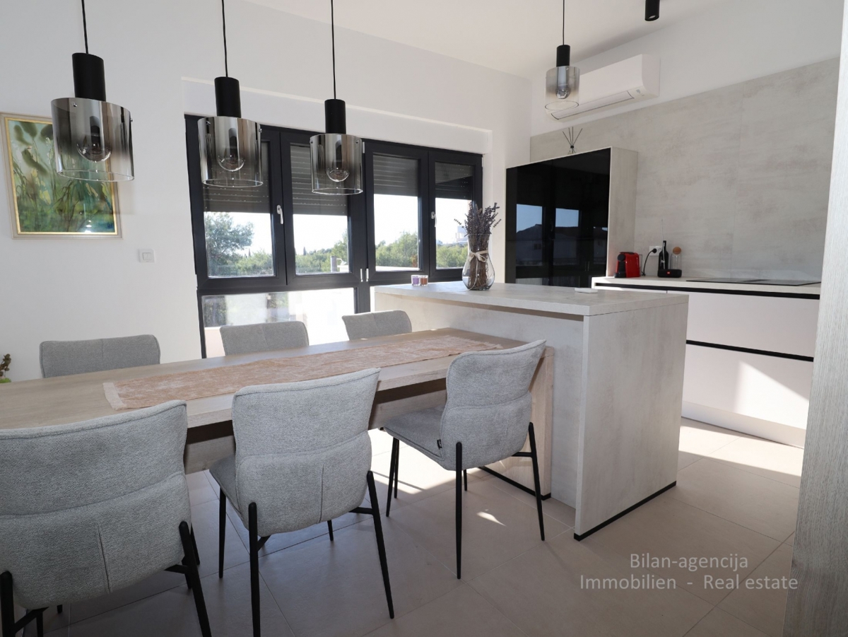 Kuća Na prodaju - ŠIBENSKO-KNINSKA VODICE