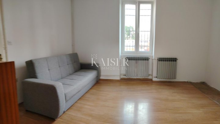 Flat for sale 74 m² – Pula