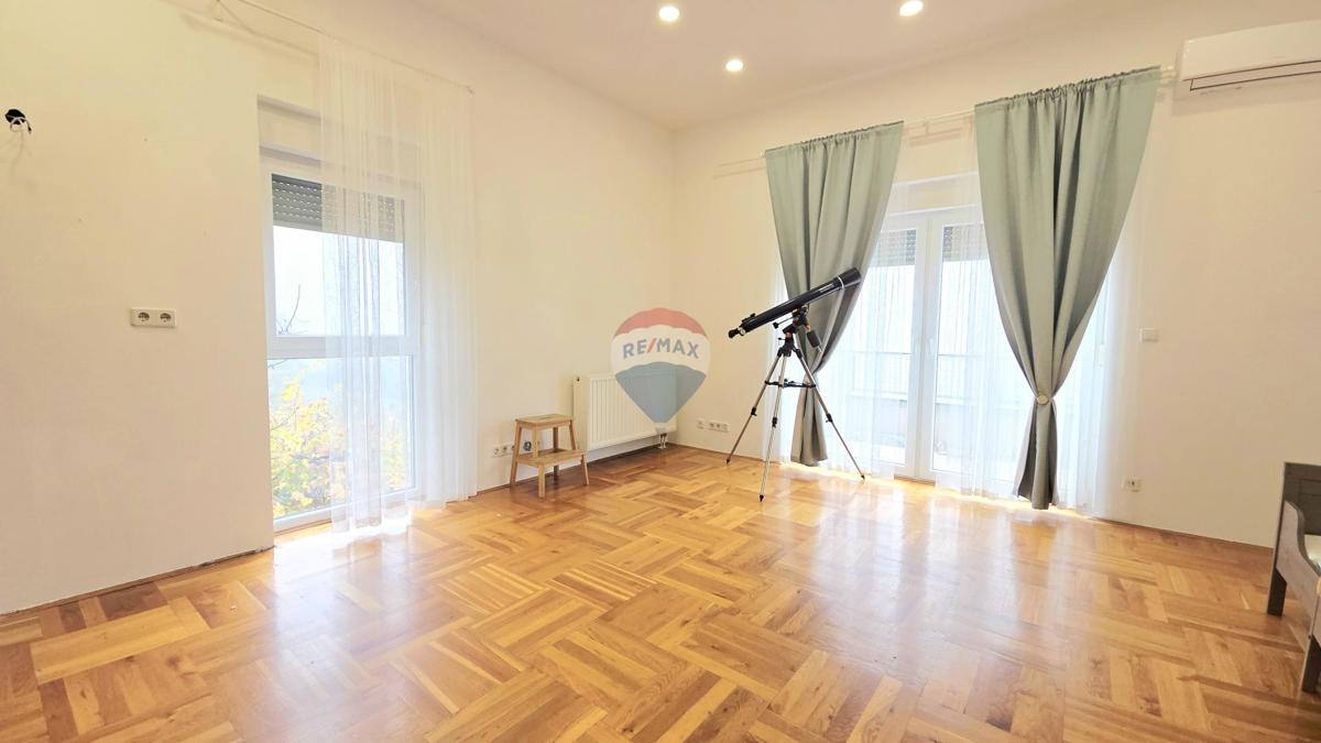 Dům K pronájmu - GRAD ZAGREB ZAGREB