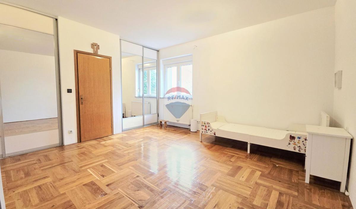 Dům K pronájmu - GRAD ZAGREB ZAGREB