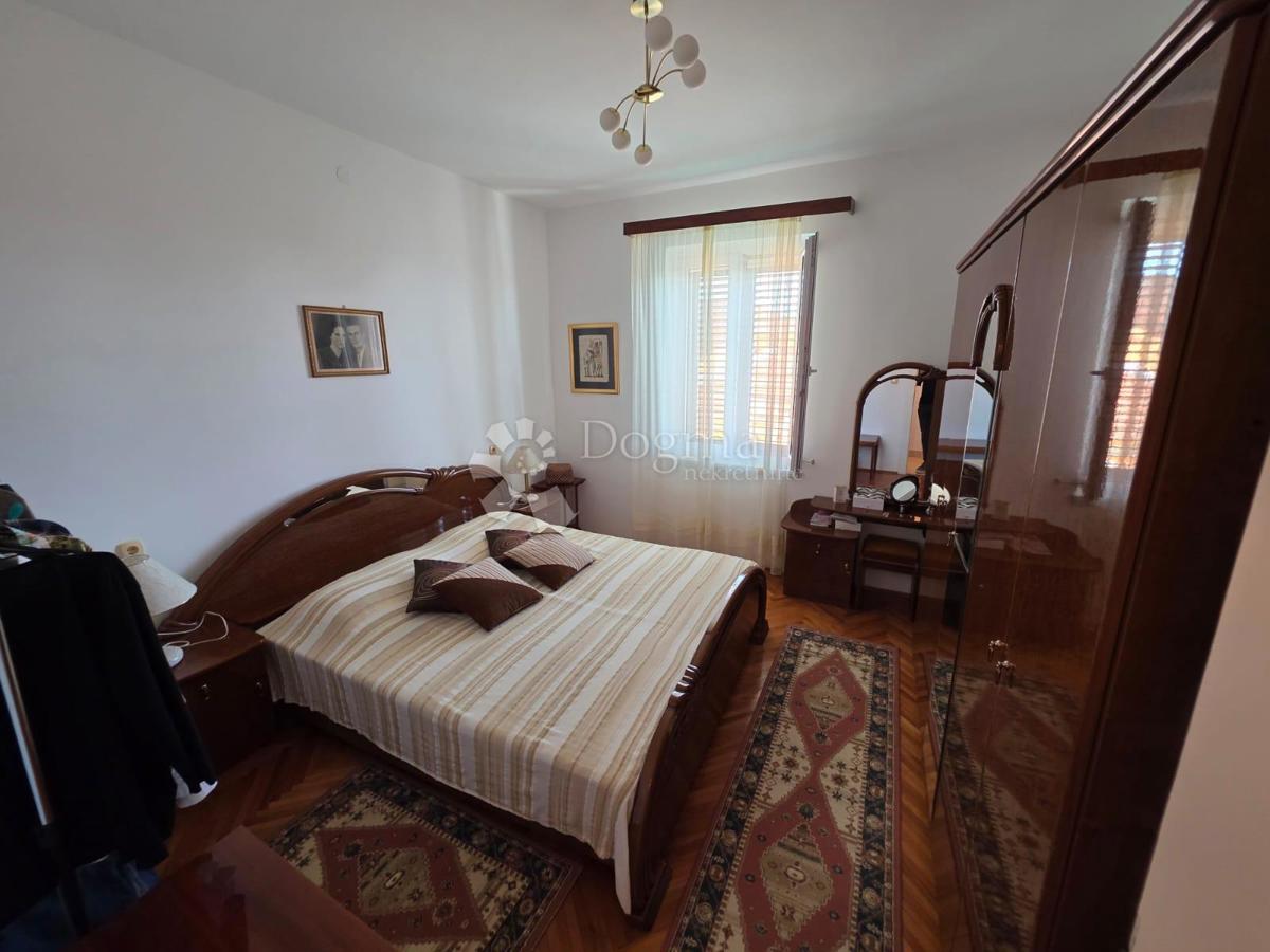 Kuća Na prodaju - ŠIBENSKO-KNINSKA ŠIBENIK