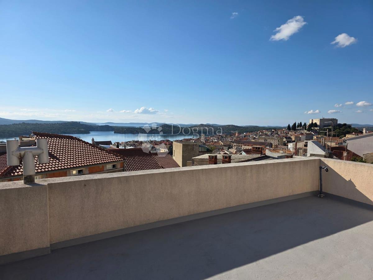 Kuća Na prodaju - ŠIBENSKO-KNINSKA ŠIBENIK