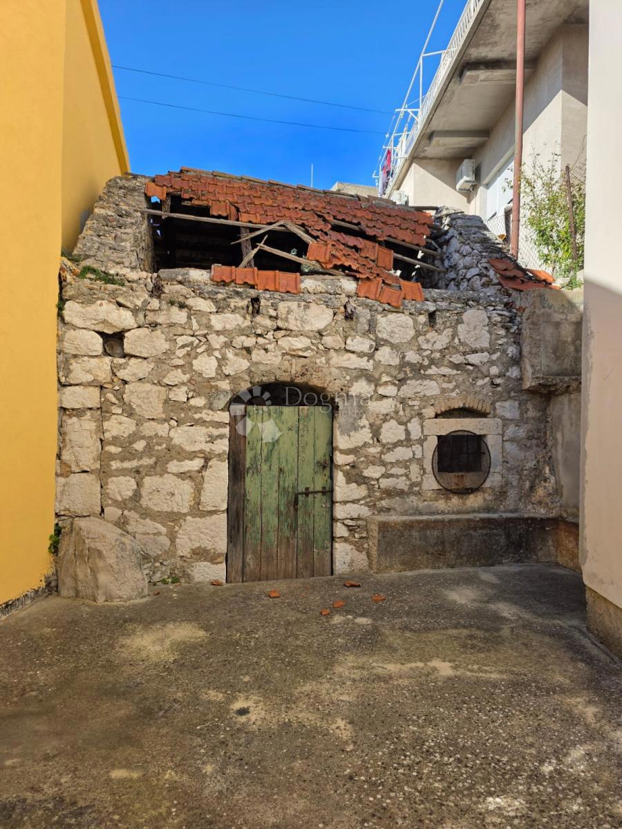 Kuća Na prodaju - ŠIBENSKO-KNINSKA ŠIBENIK