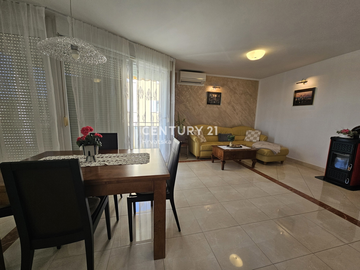 Apartmán Na predaj - ISTARSKA POREČ