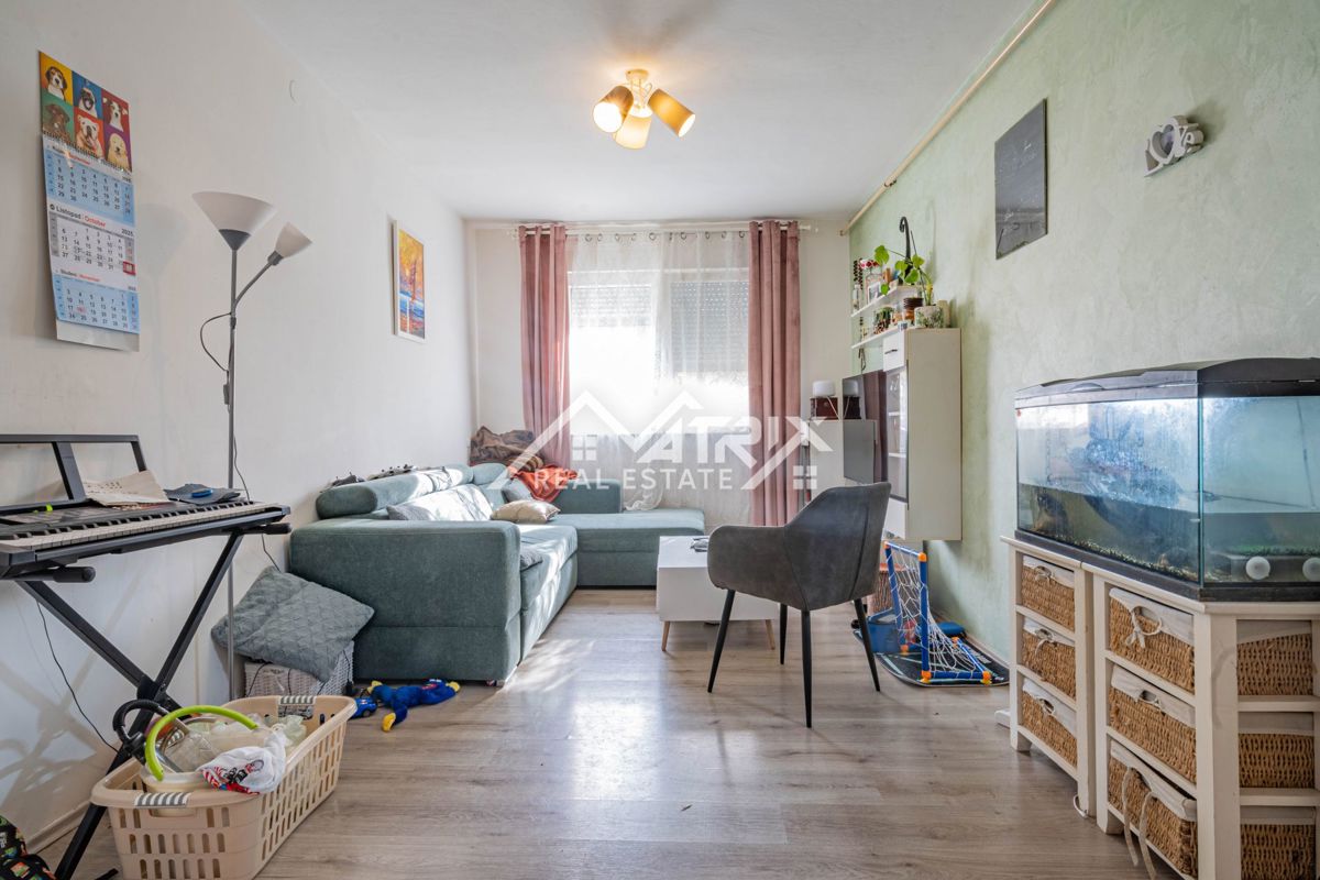 House For sale - OSJEČKO-BARANJSKA OSIJEK