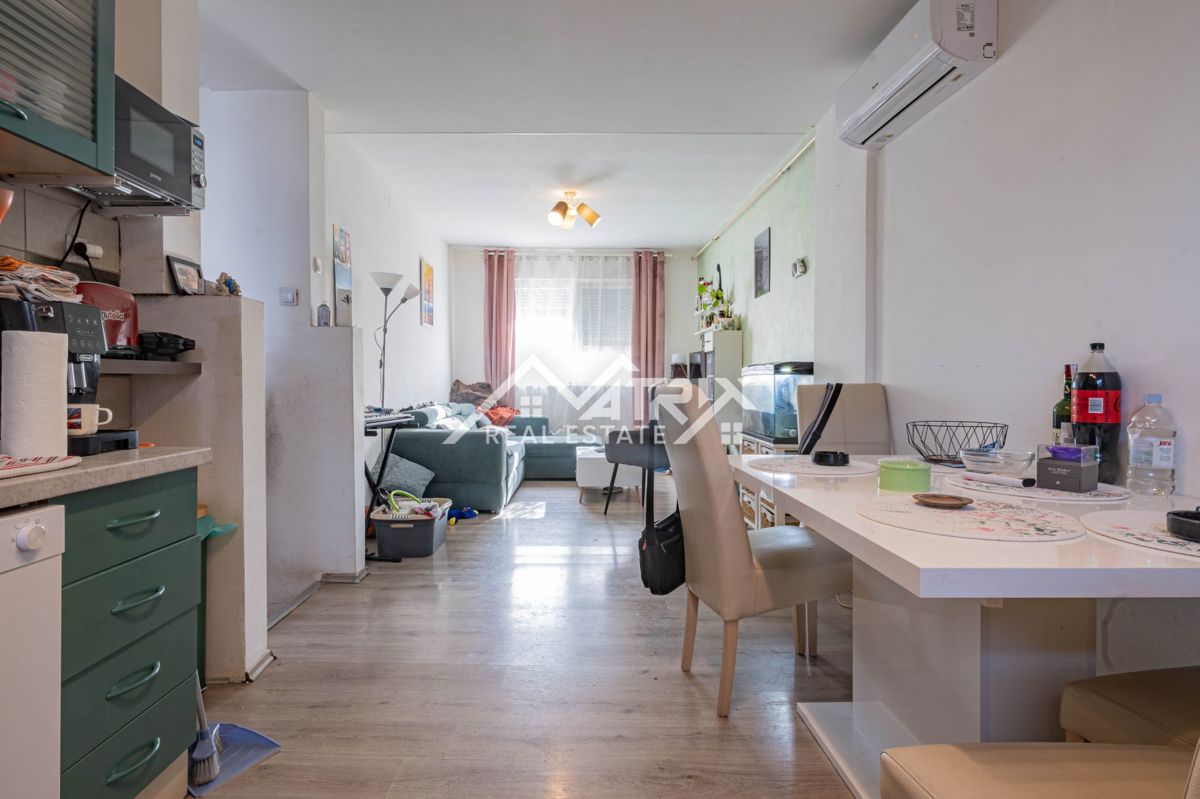 House For sale - OSJEČKO-BARANJSKA OSIJEK