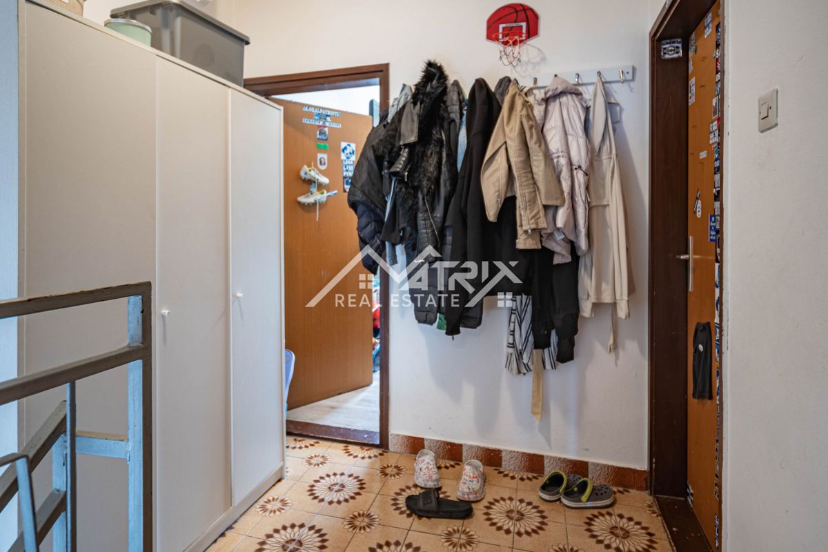 House For sale - OSJEČKO-BARANJSKA OSIJEK