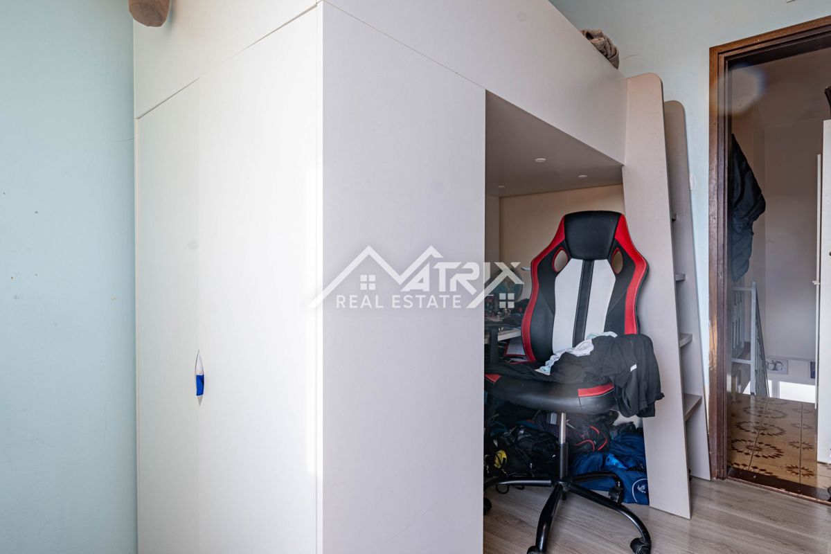 House For sale - OSJEČKO-BARANJSKA OSIJEK