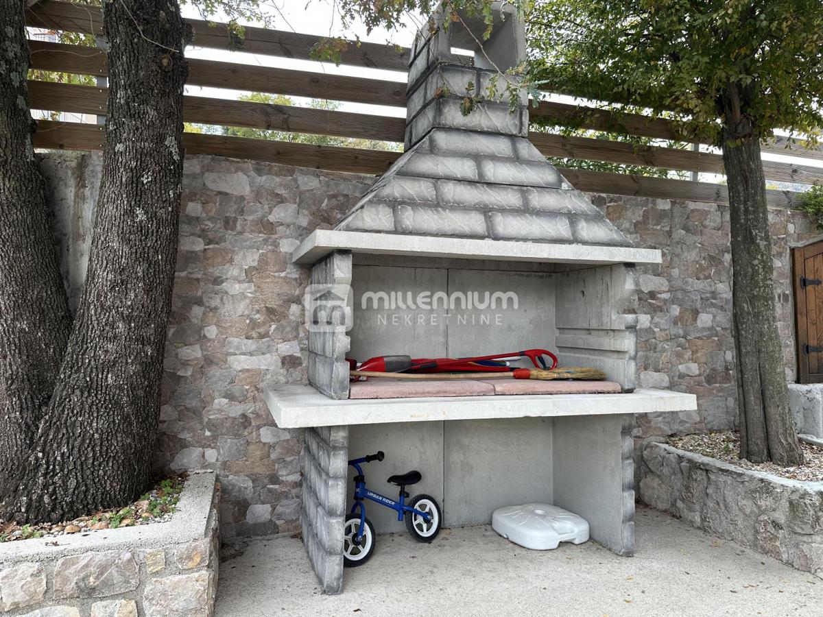 Stan Na prodaju - PRIMORSKO-GORANSKA CRIKVENICA