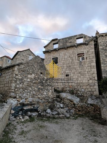 Casa in vendita 225 m² – Brač