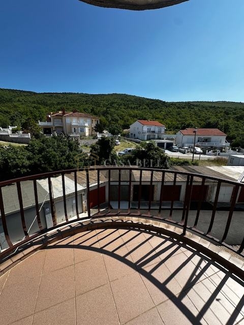 Stan Na prodaju - PRIMORSKO-GORANSKA CRIKVENICA