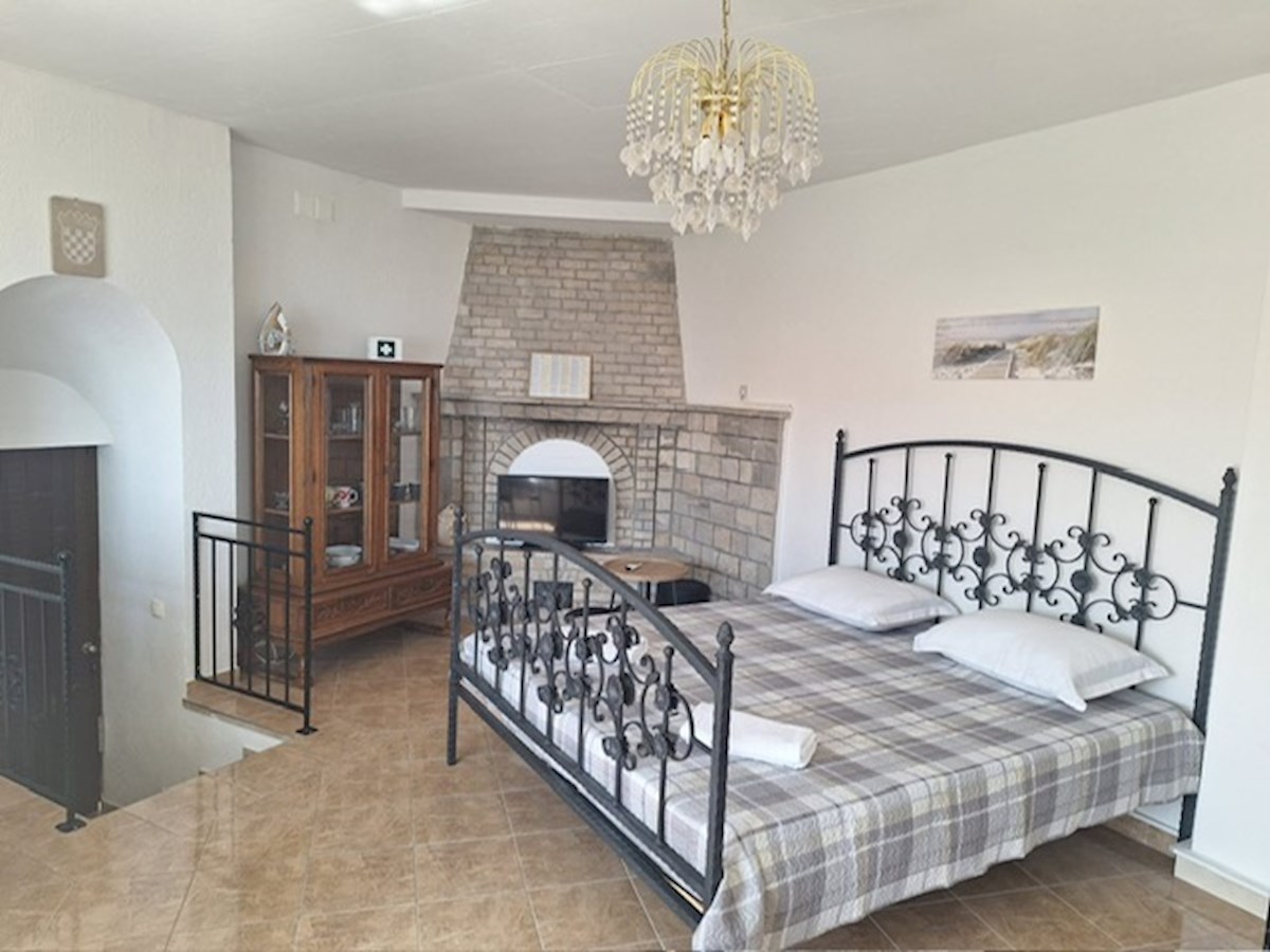 House For sale - SPLITSKO-DALMATINSKA DUGI RAT