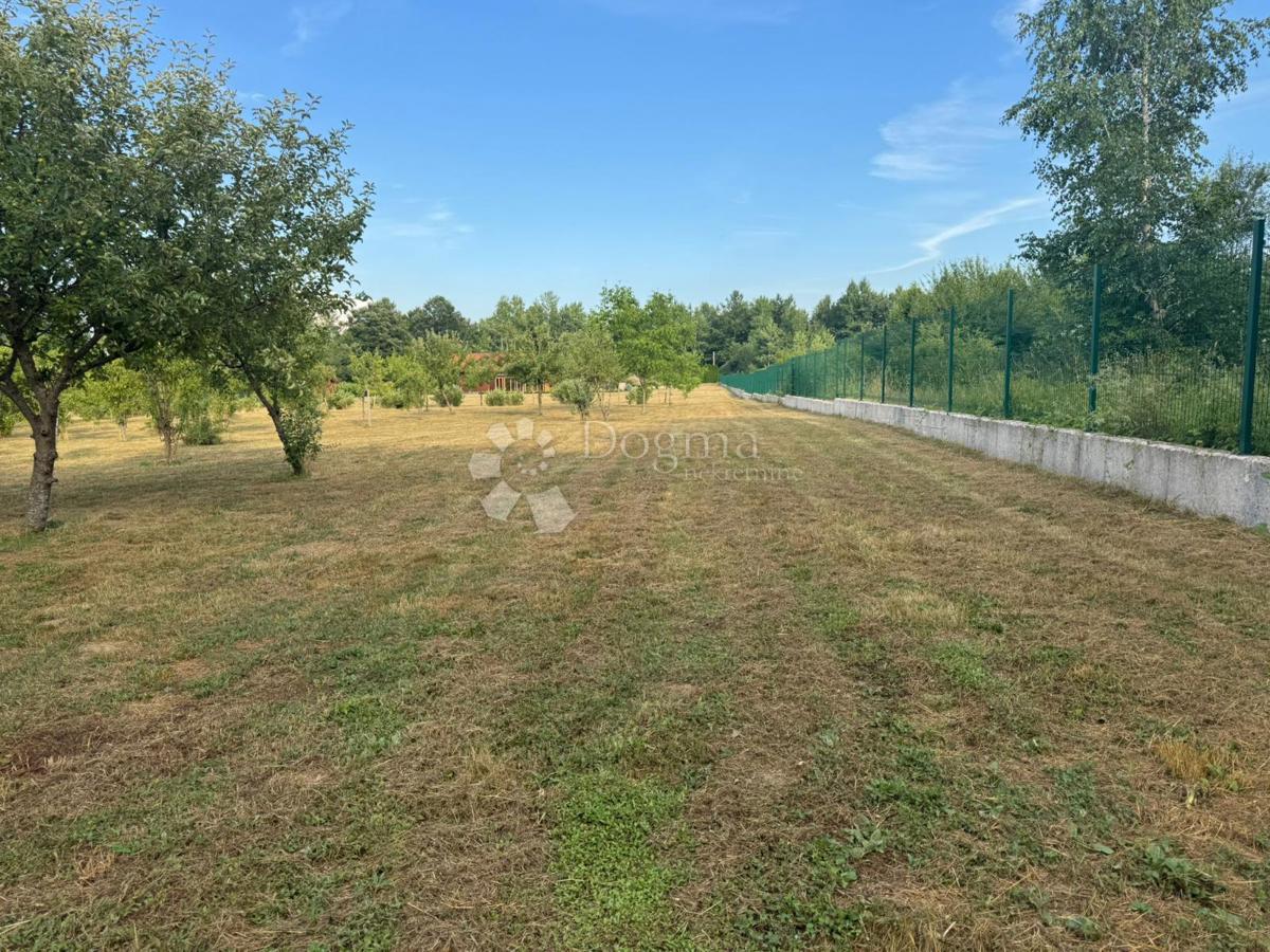 Haus Zu verkaufen - LIČKO-SENJSKA LOVINAC