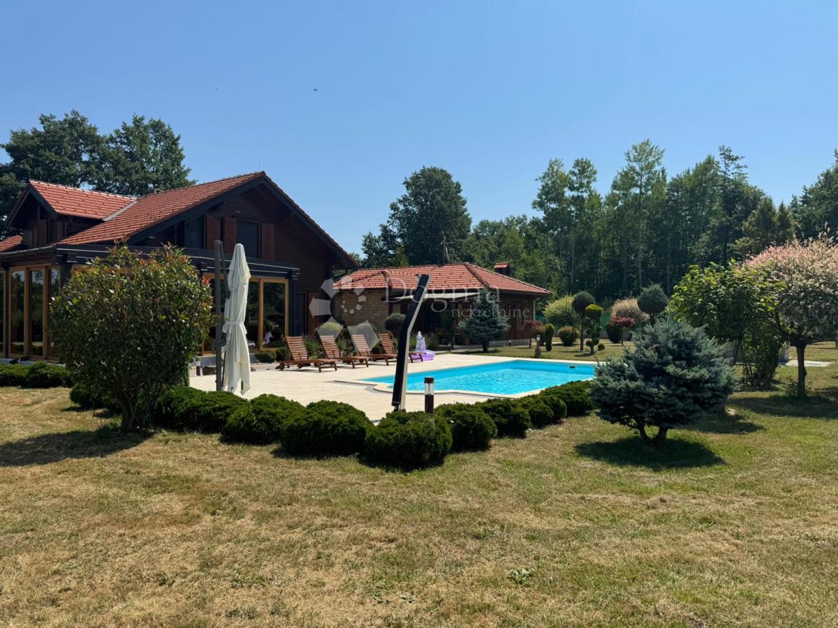 Haus Zu verkaufen - LIČKO-SENJSKA LOVINAC