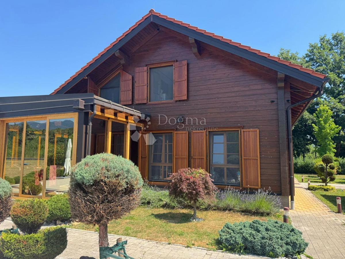 Haus Zu verkaufen - LIČKO-SENJSKA LOVINAC