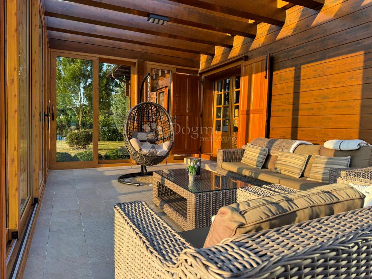 Haus Zu verkaufen - LIČKO-SENJSKA LOVINAC