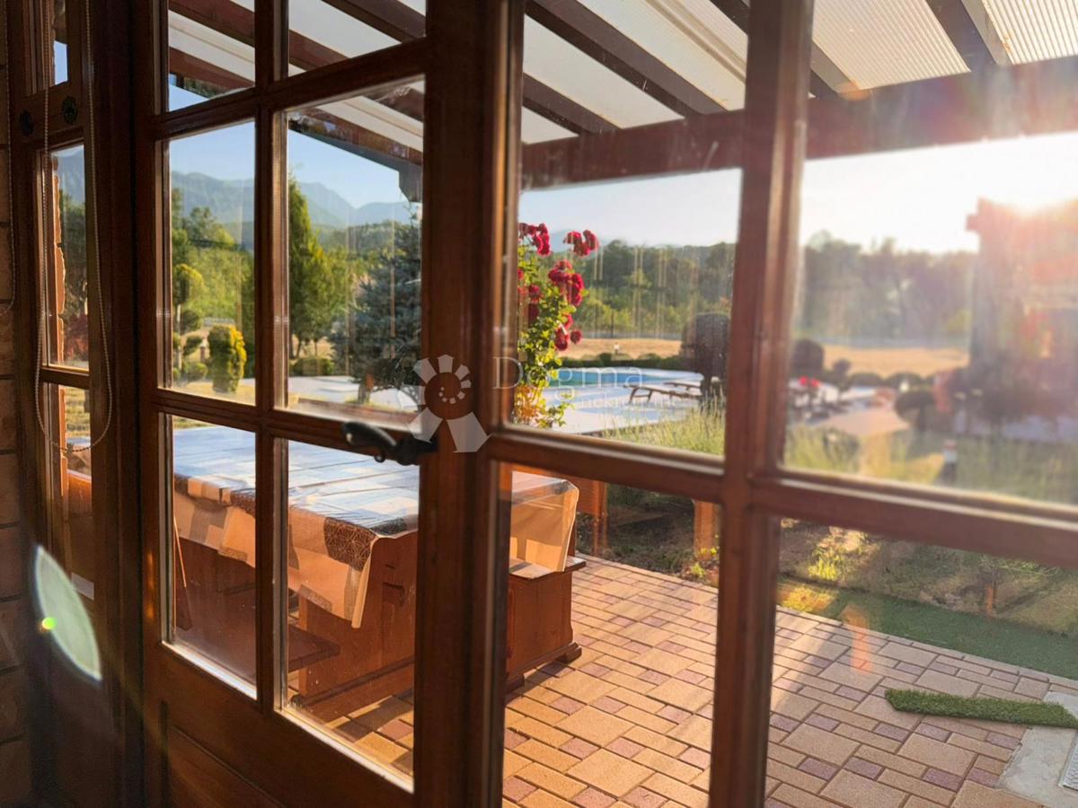 Haus Zu verkaufen - LIČKO-SENJSKA LOVINAC