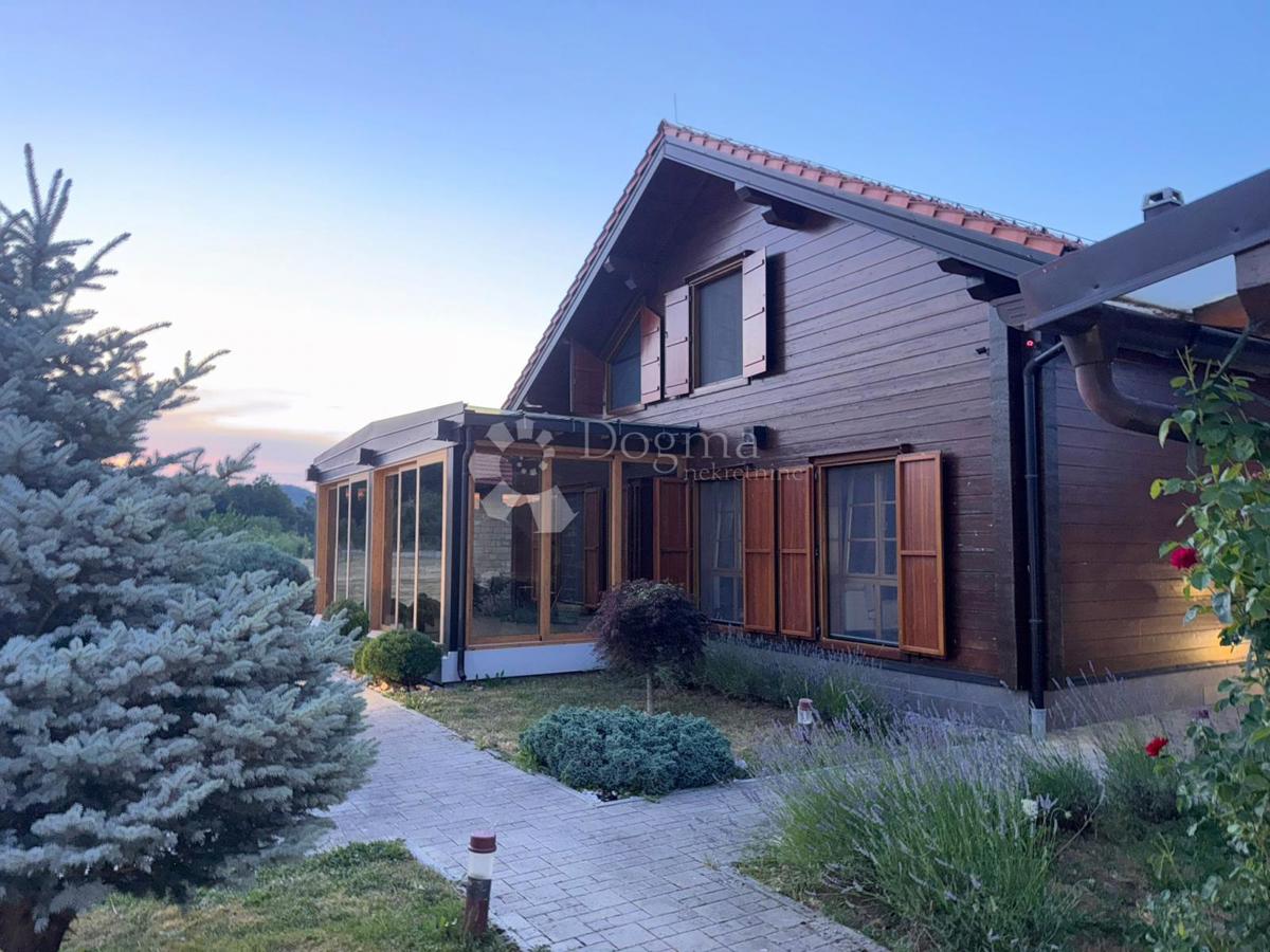 Haus Zu verkaufen - LIČKO-SENJSKA LOVINAC