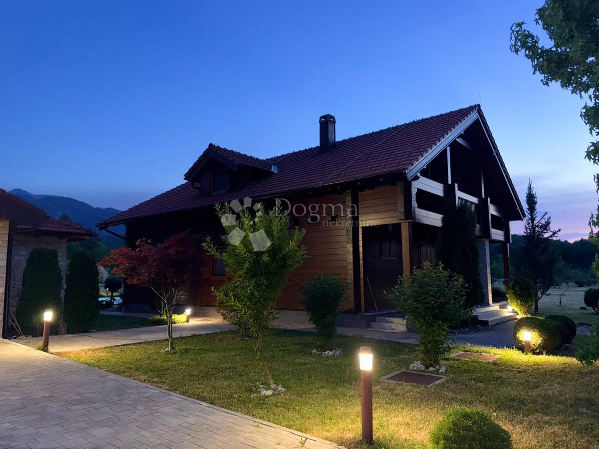 Haus Zu verkaufen - LIČKO-SENJSKA LOVINAC