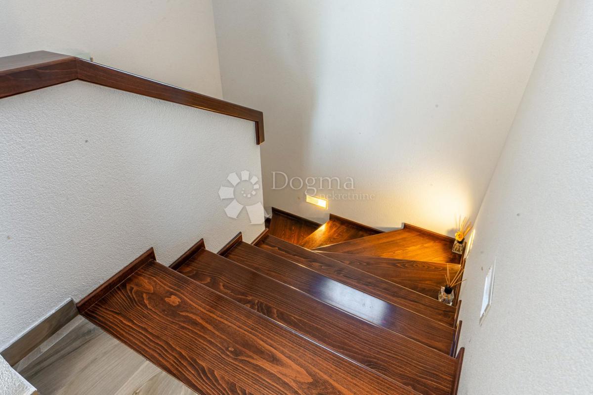 House For sale - PRIMORSKO-GORANSKA LOKVE