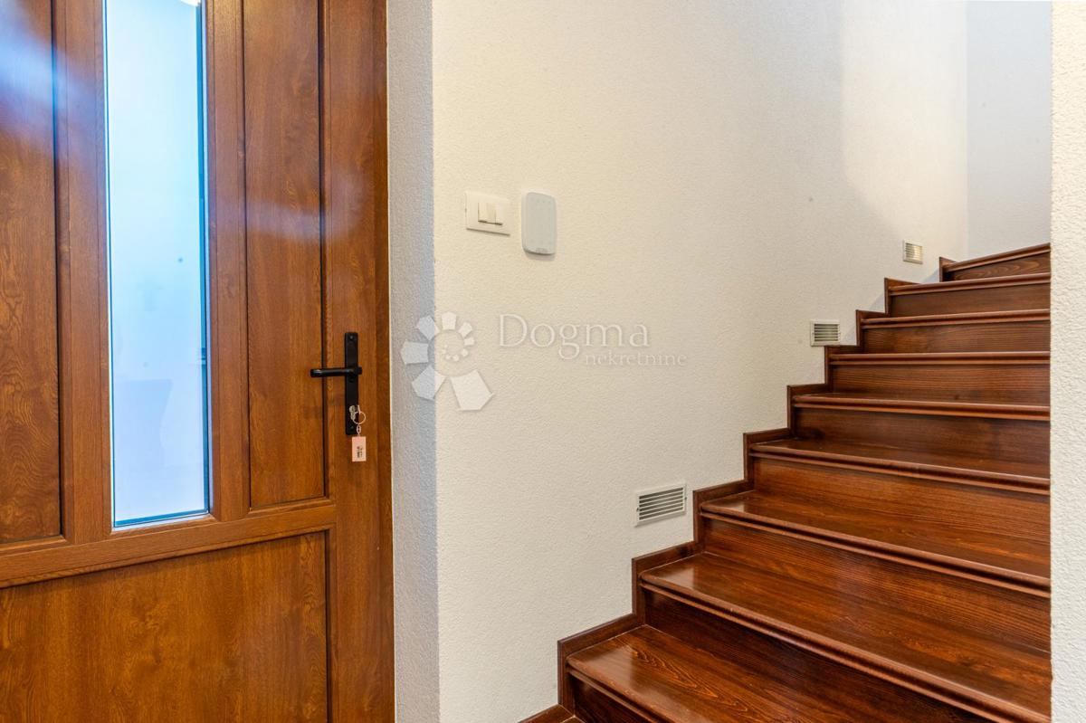 House For sale - PRIMORSKO-GORANSKA LOKVE