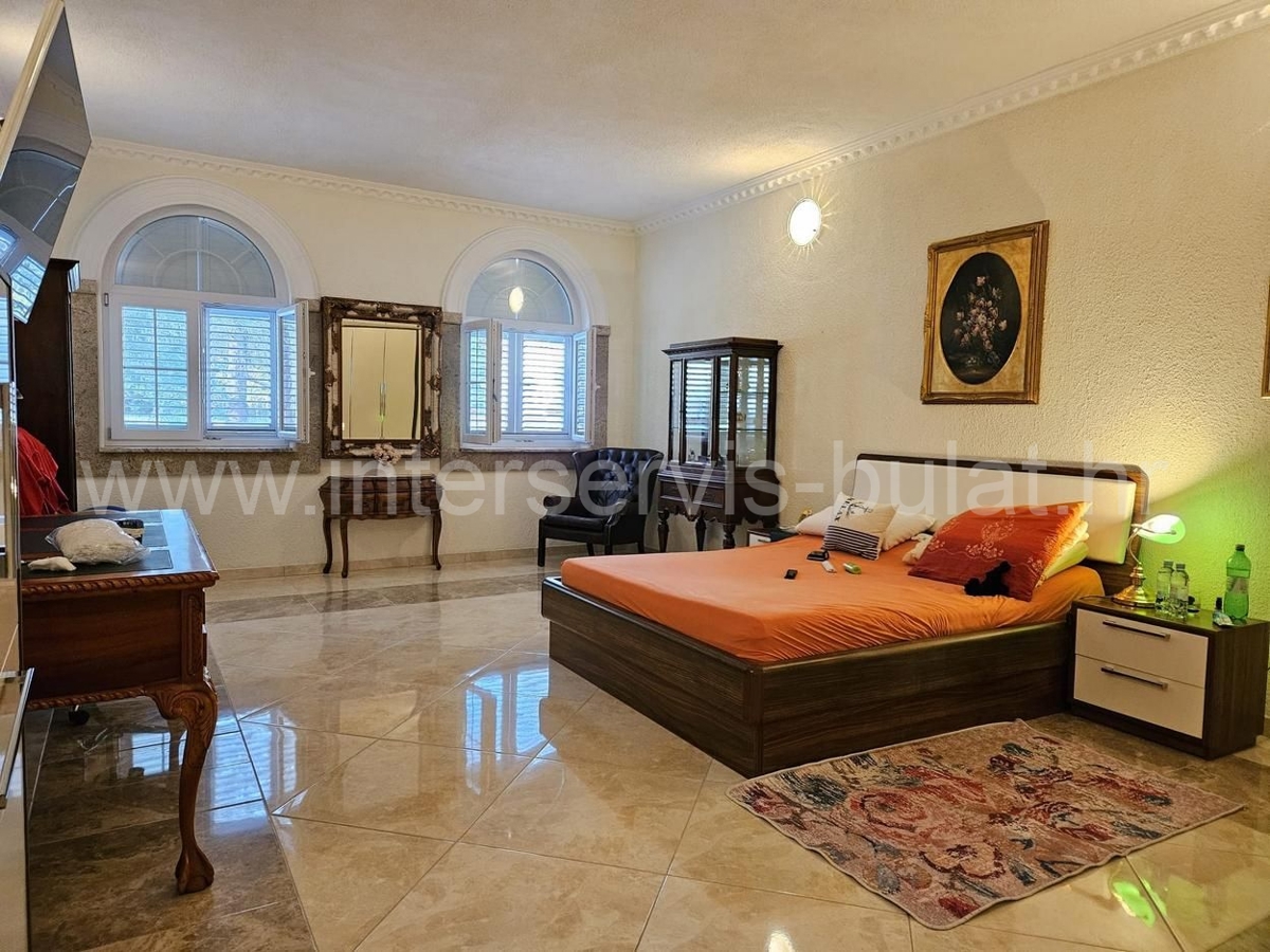 House For sale - ŠIBENSKO-KNINSKA ŠIBENIK
