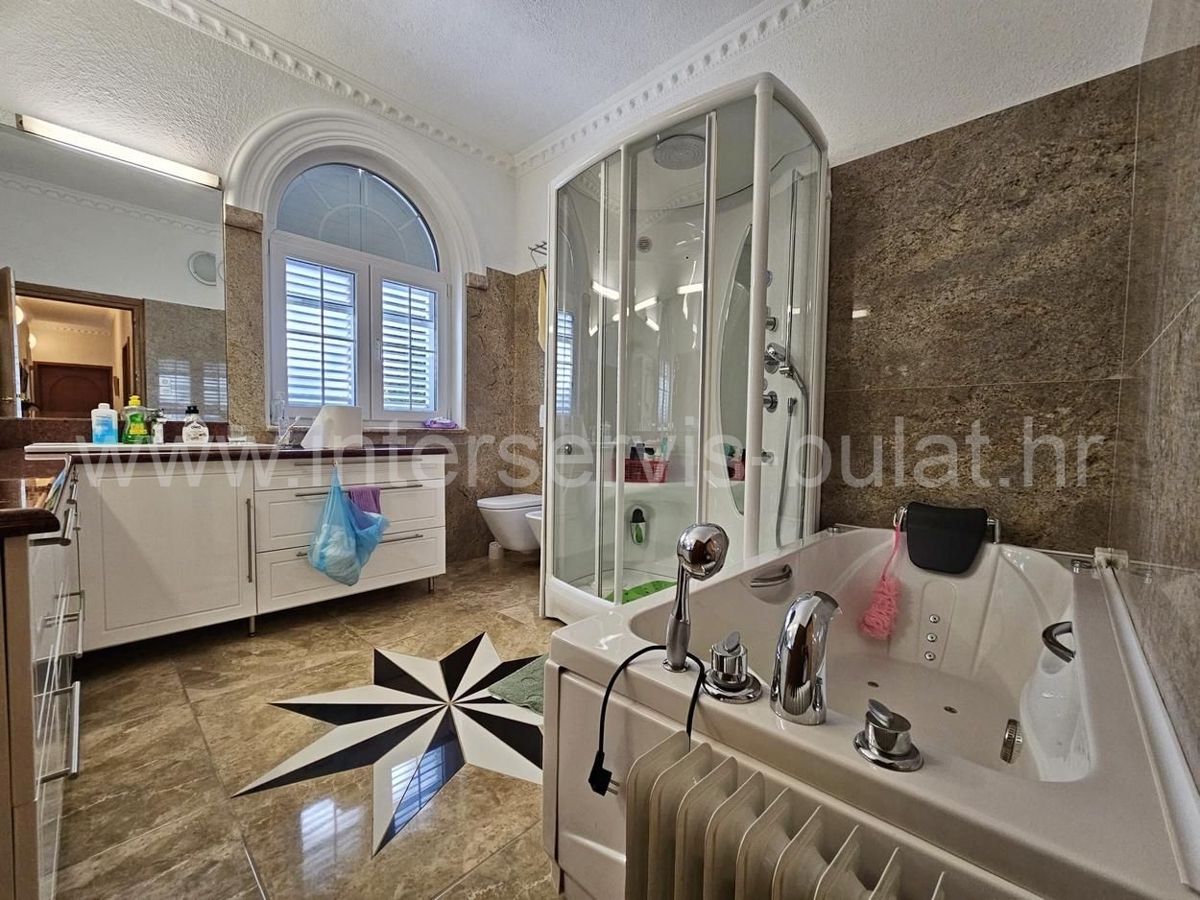 House For sale - ŠIBENSKO-KNINSKA ŠIBENIK