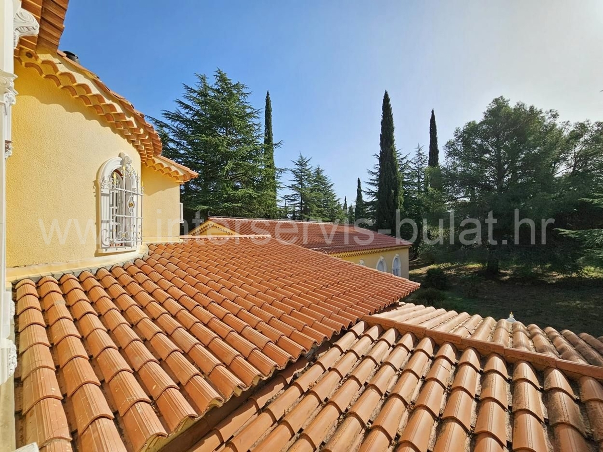 House For sale - ŠIBENSKO-KNINSKA ŠIBENIK