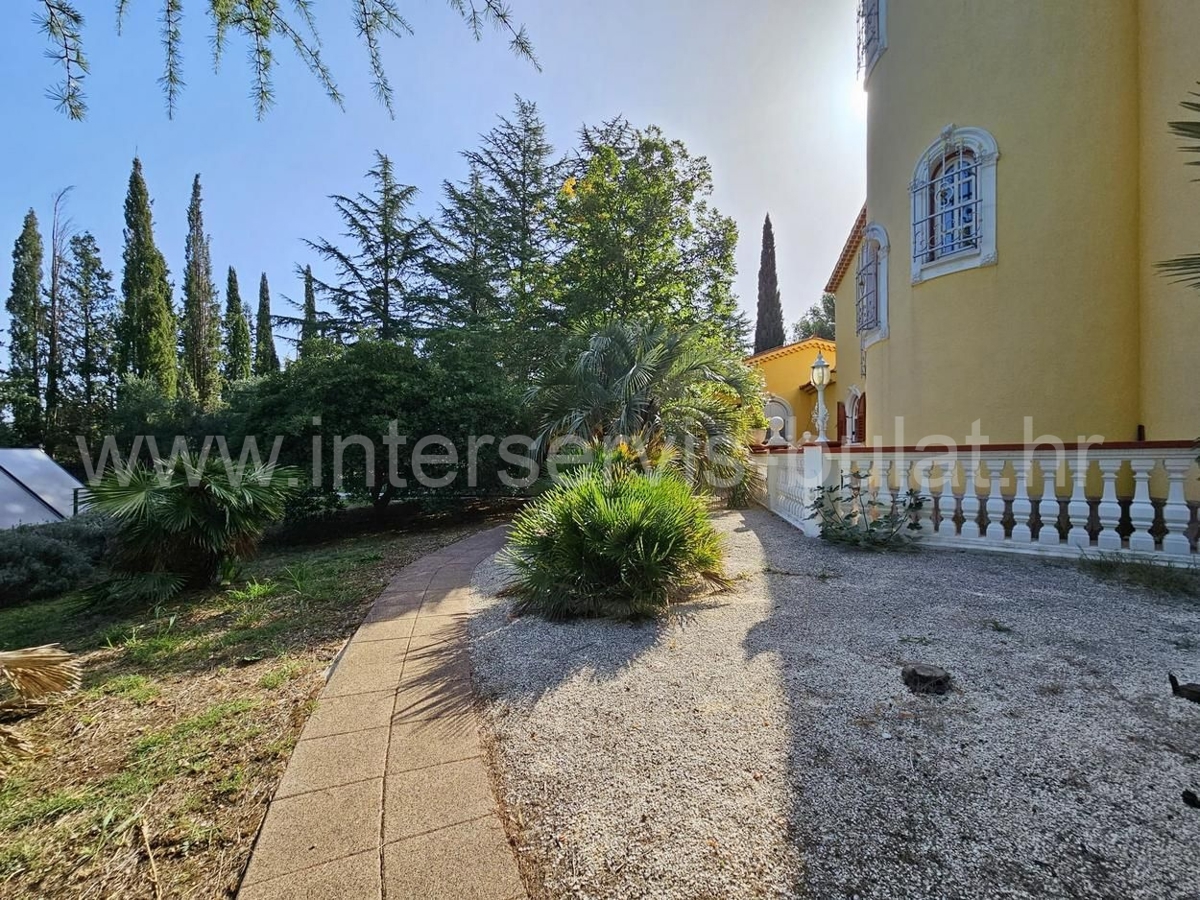 House For sale - ŠIBENSKO-KNINSKA ŠIBENIK