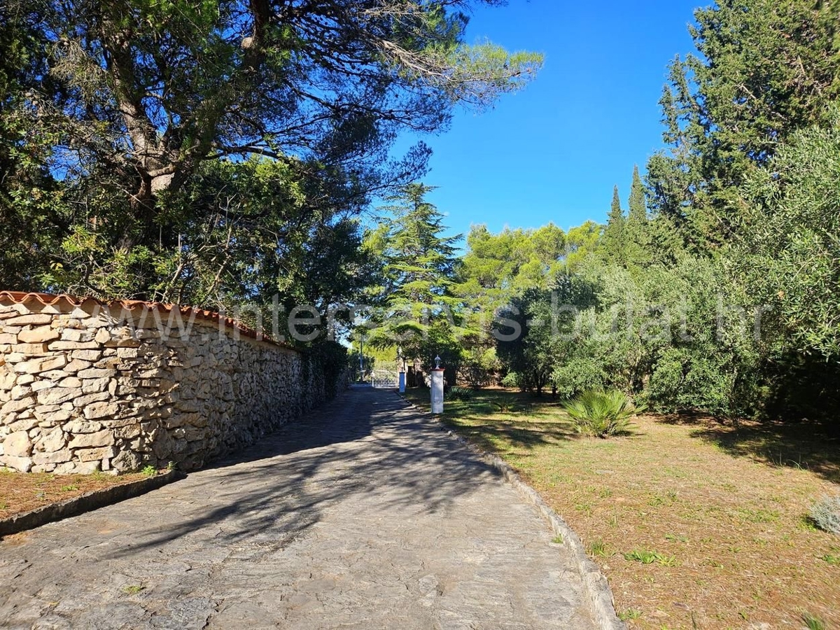 House For sale - ŠIBENSKO-KNINSKA ŠIBENIK