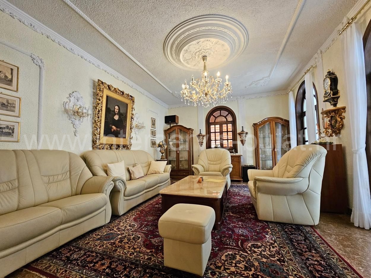 House For sale - ŠIBENSKO-KNINSKA ŠIBENIK