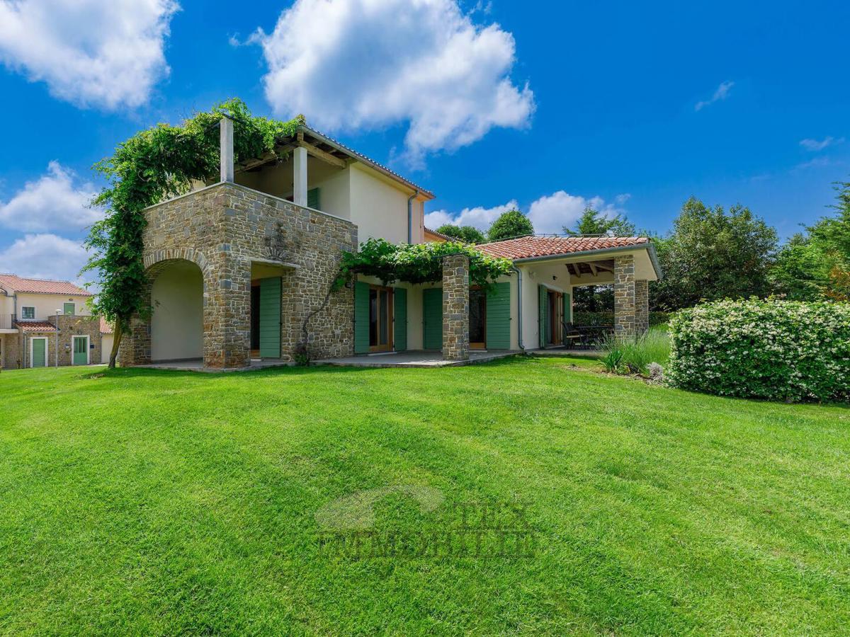 House For sale BUJE