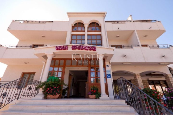 Business premises For sale — Senj