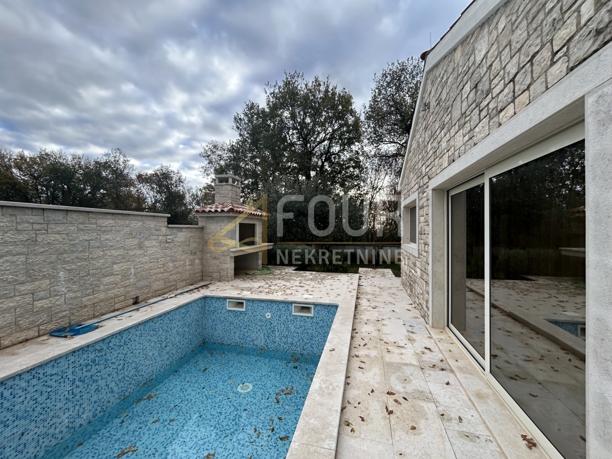 House For sale - ISTARSKA VIŠNJAN
