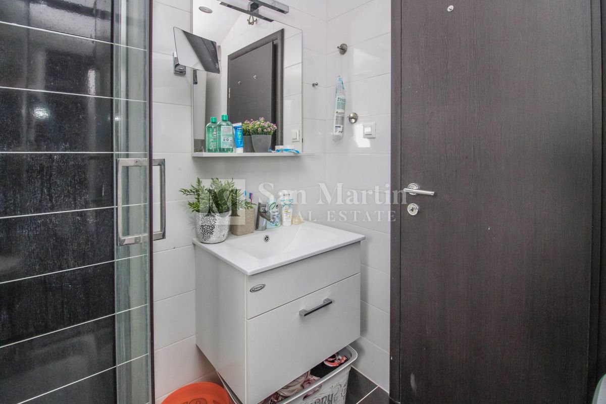 Apartmán Na predaj - ISTARSKA POREČ