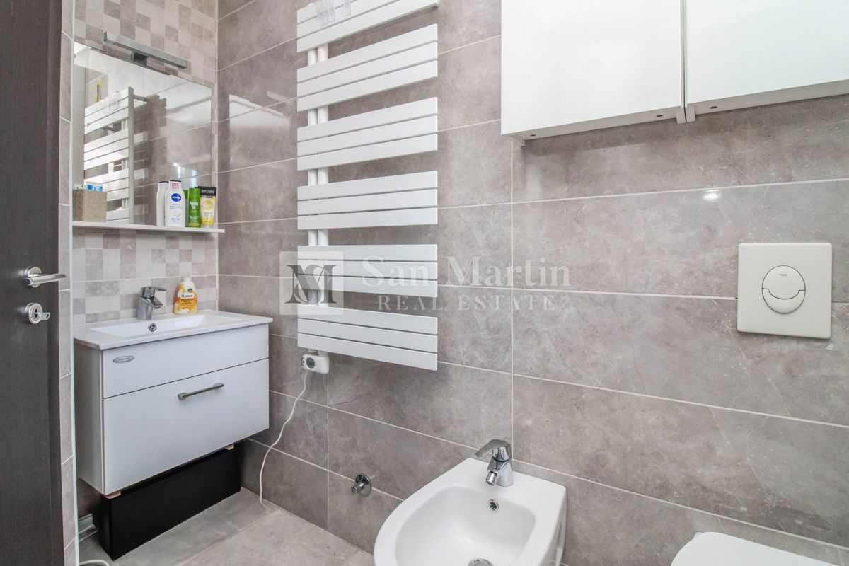 Apartmán Na predaj - ISTARSKA POREČ