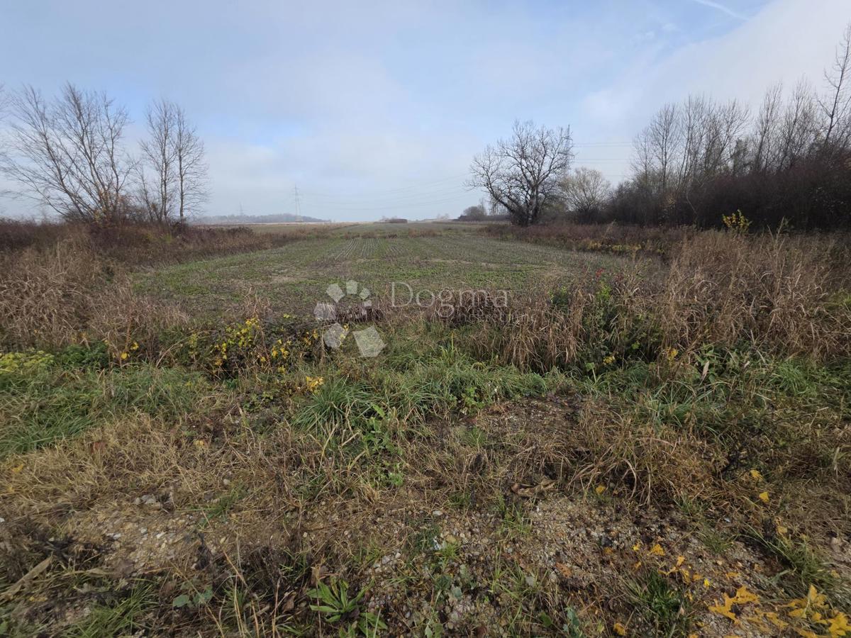 Land For sale - Zagrebačka Rugvica - foto 1/4