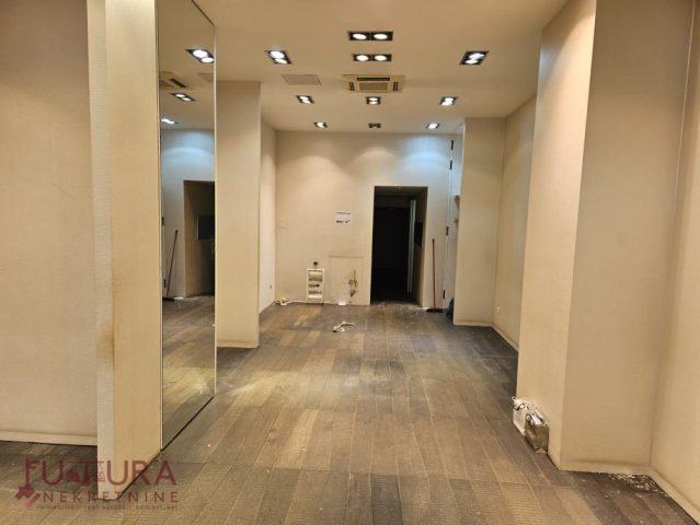 Komerční k pronájmu 155 m² – Zagreb