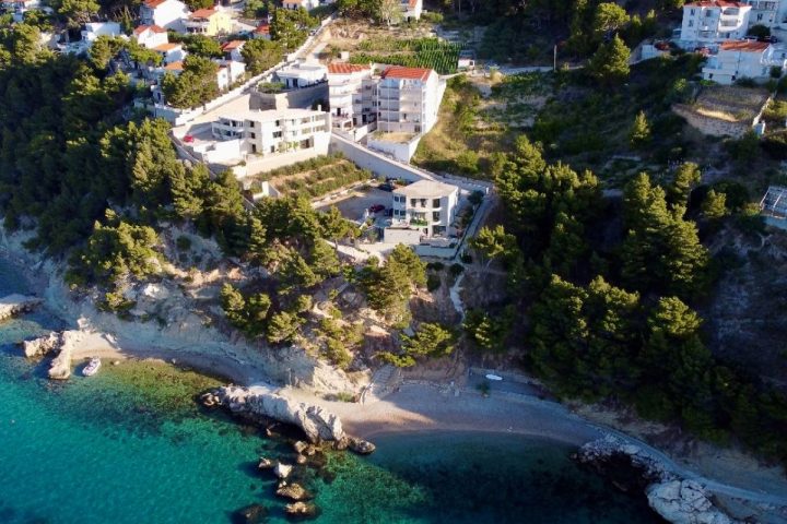Hiša na predaj 770 m² – Omiš