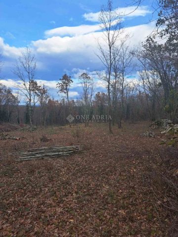 Terreno in vendita 1150 m² – Tinjan