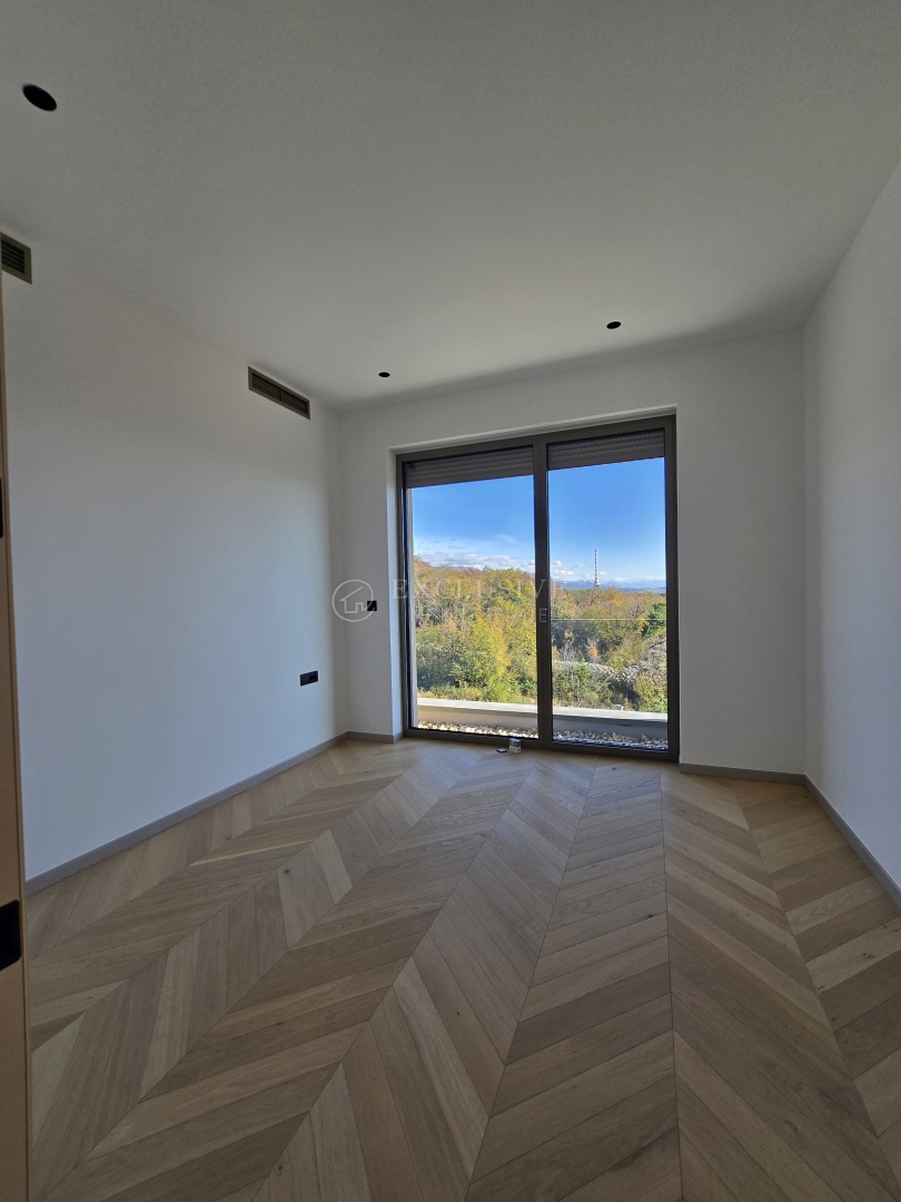Flat For sale - PRIMORSKO-GORANSKA KOSTRENA