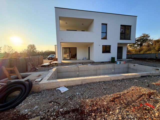 House For sale - Istarska Marčana - foto 2/31