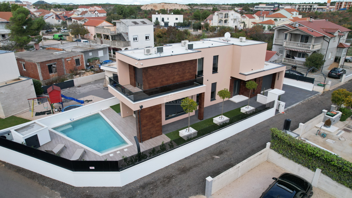 House For sale - šibensko-kninska Vodice - foto 1/10