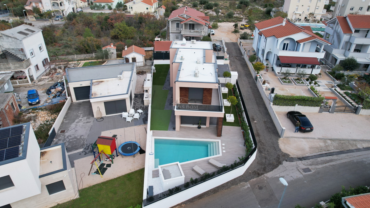House For sale - šibensko-kninska Vodice - foto 2/10