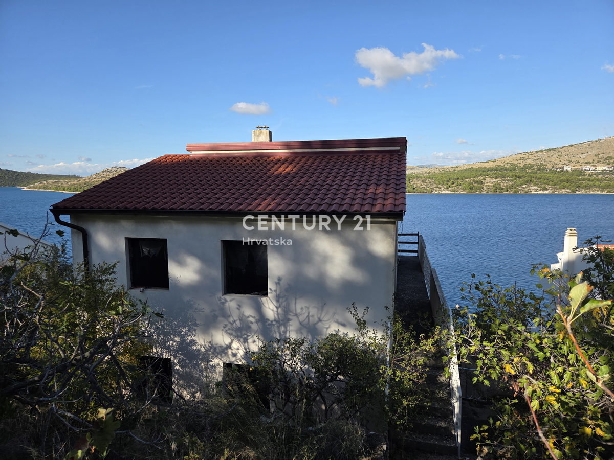 House For sale - šibensko-kninska šibenik - foto 1/16