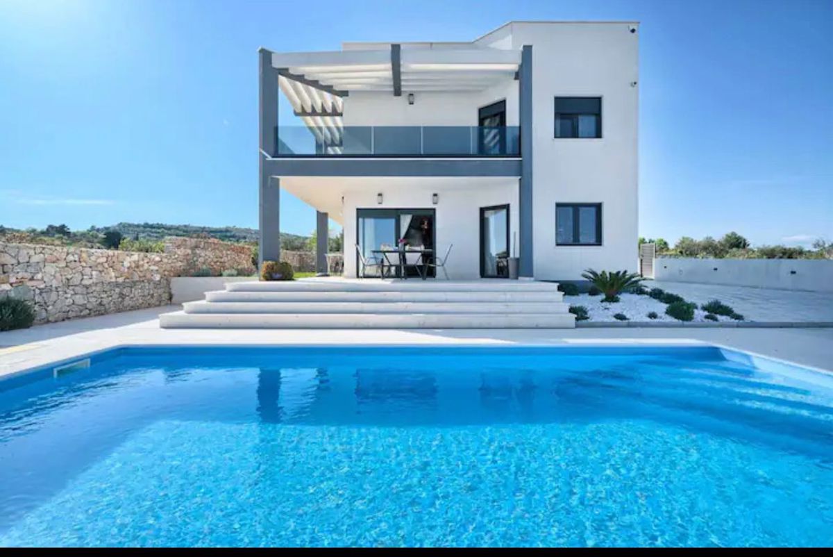 House For sale - ŠIBENSKO-KNINSKA VODICE