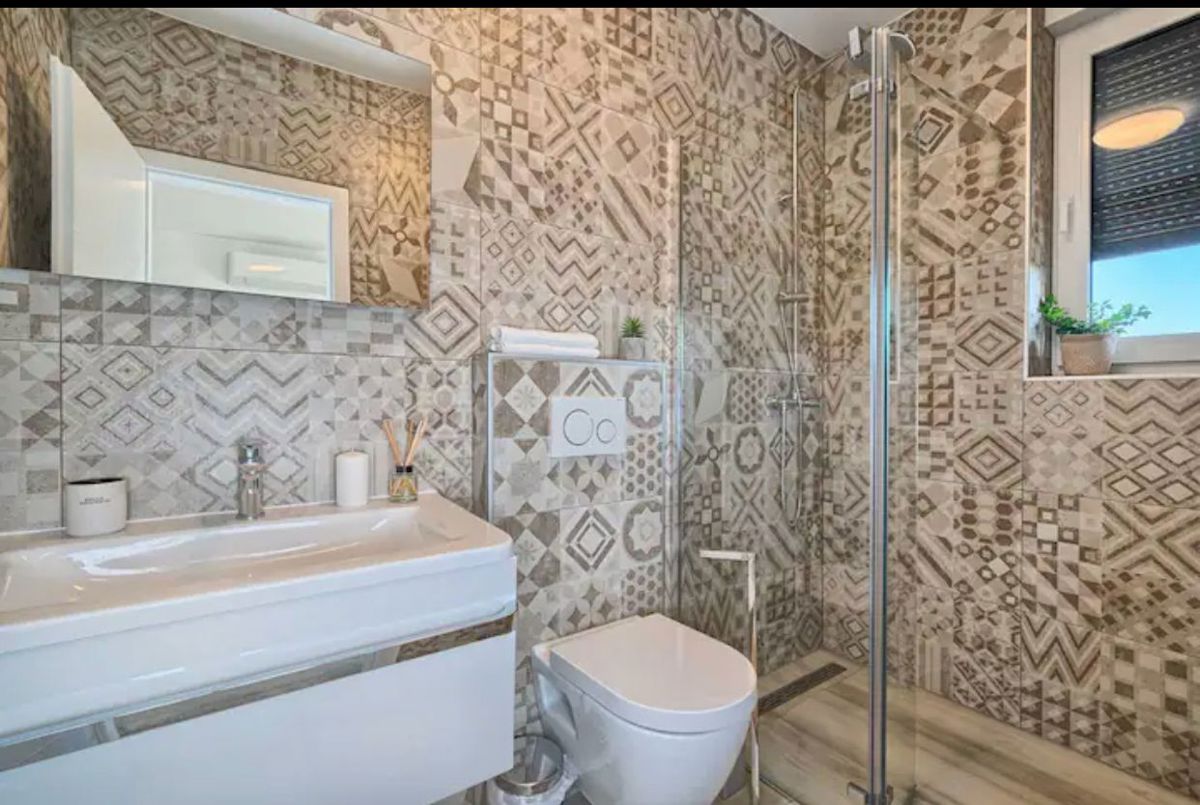 House For sale - ŠIBENSKO-KNINSKA VODICE