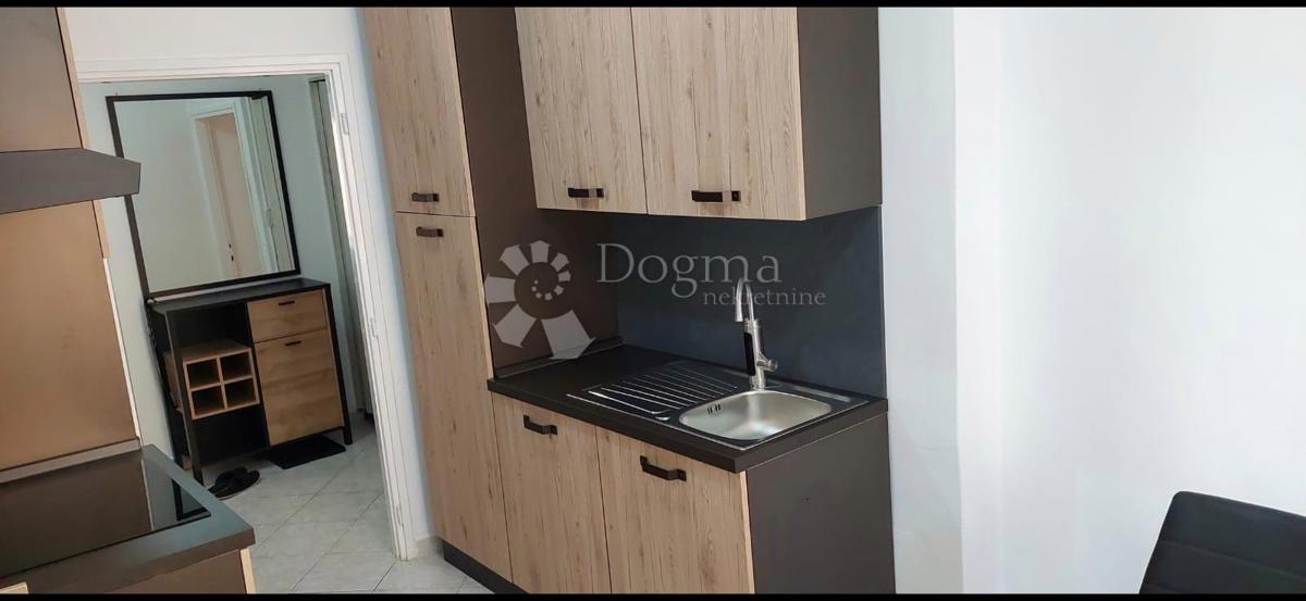 Flat For sale - LIČKO-SENJSKA SENJ