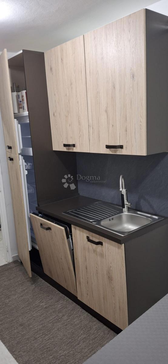 Flat For sale - LIČKO-SENJSKA SENJ